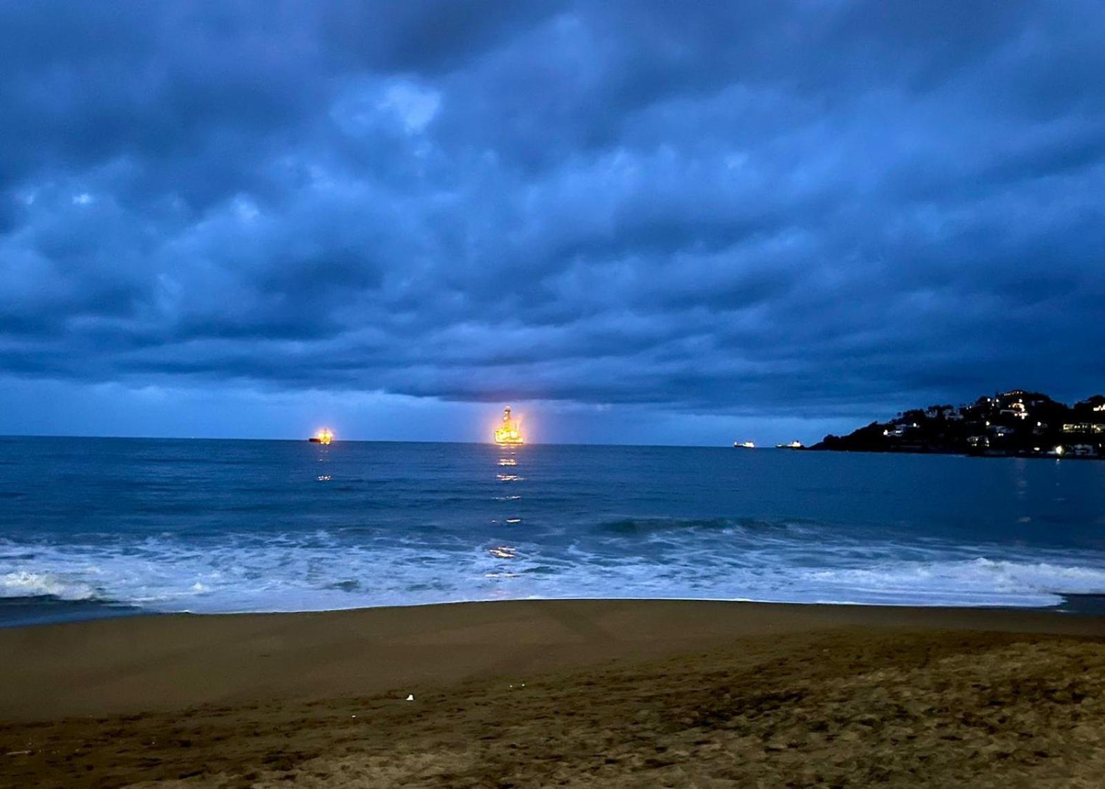 Espectacular Apto A Pie De Playa Con Vista Al Mar Manzanillo Ngoại thất bức ảnh